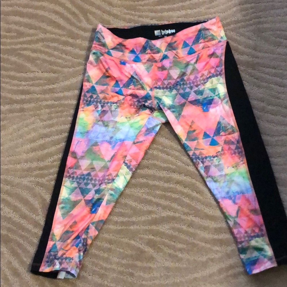 Workout capris multicolor with black side panels
